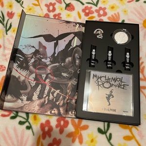Hipdot x My Chemical Romance The Black Parade collector’s box